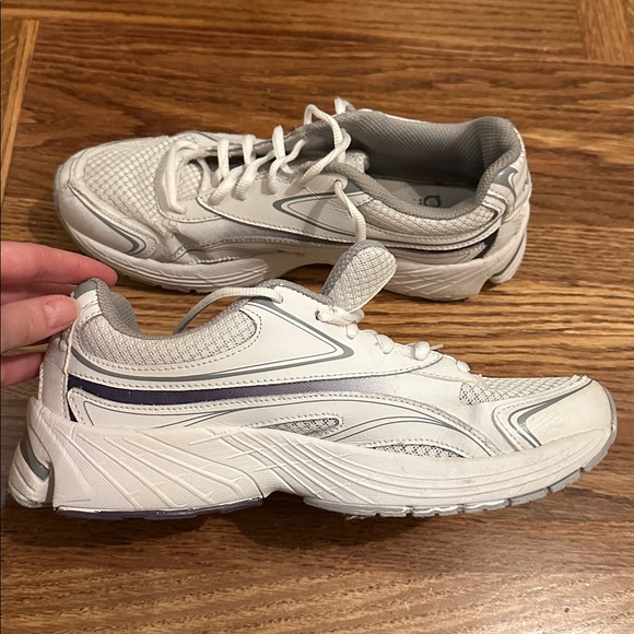 Ryka Infinite White and Light Gray Athletic Sneakers Women’s Size 9M - Picture 7 of 8